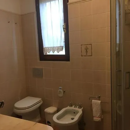La Casina Nel Borgo Apartment *