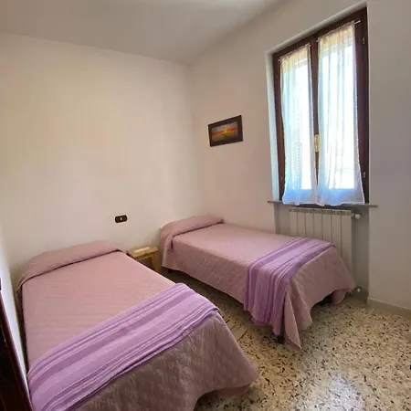 La Casina Nel Borgo Apartment *